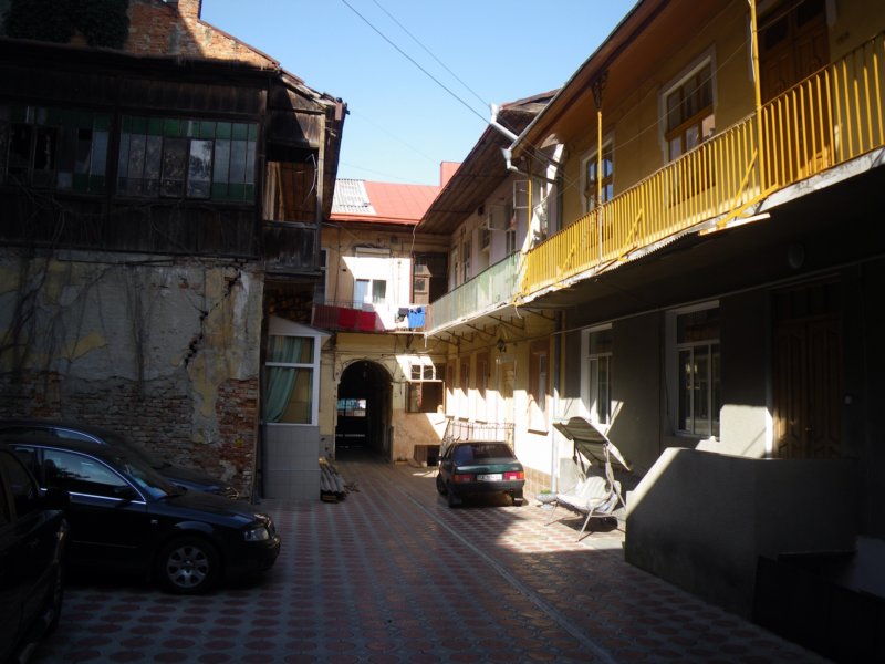 t144515_38.jpg