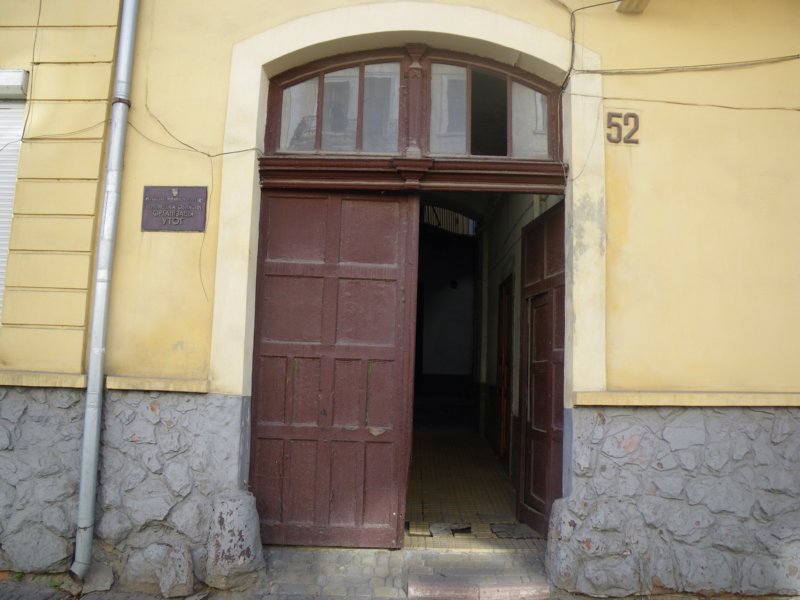 t144518_93.jpg