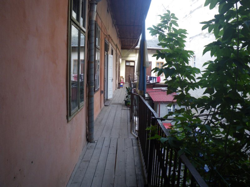 t144519_108.jpg