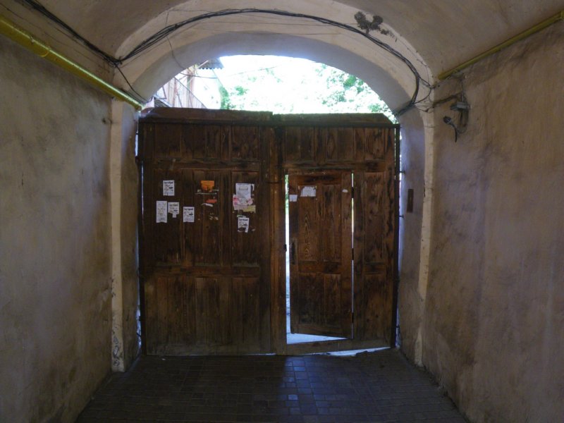 t160024_6.jpg