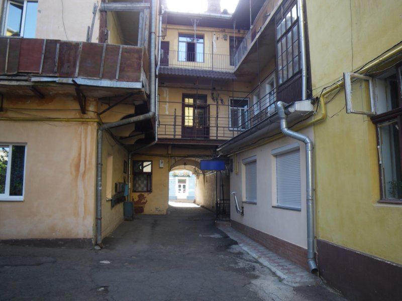 t160026_41.jpg