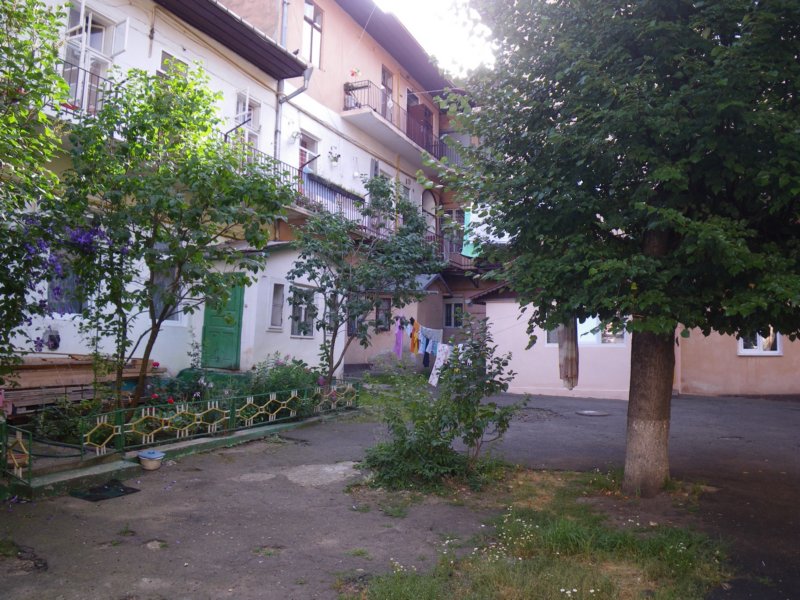 t160026_43.jpg