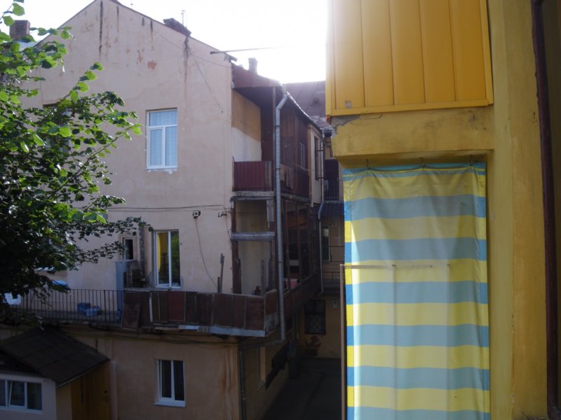 t160026_49.jpg