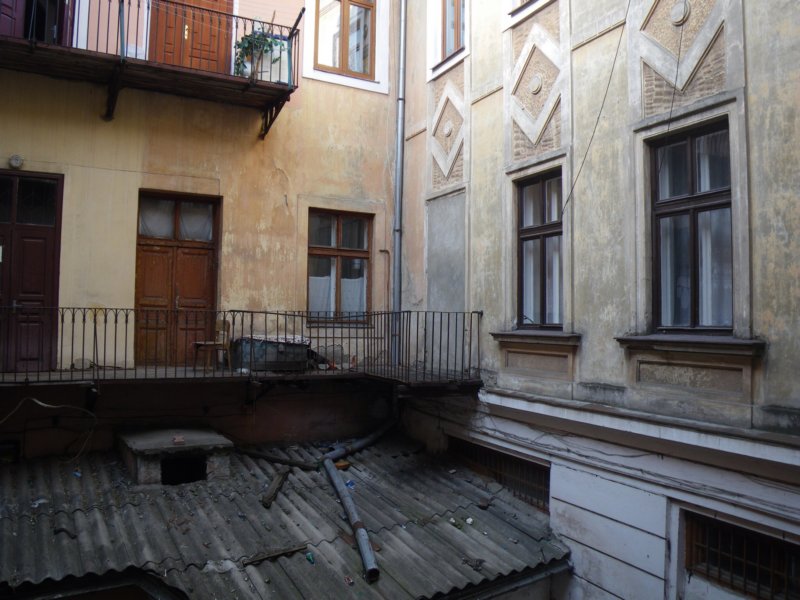 t160027_73.jpg