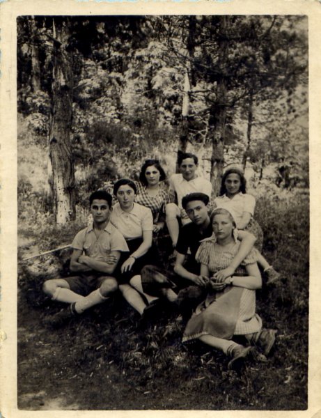 carolsallyfriends1938.jpg